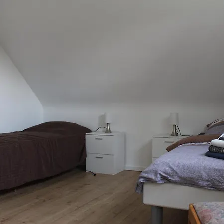 Apartamento Doppelhaushälfte Für Monteure Und Gruppen Rechte Seite *