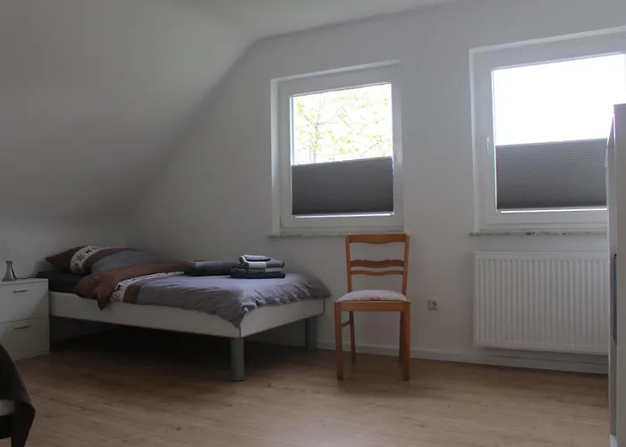 Doppelhaushaelfte Fuer Monteure Und Gruppen Rechte Seite Daire